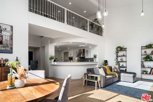 425-13031 Villosa Pl, Playa Vista, CA, 90094-6502 | Card Image