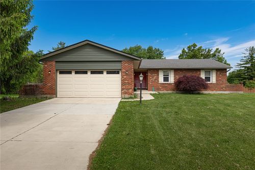 9905 Shawnee Trail, Centerville, OH, 45458 | Card Image
