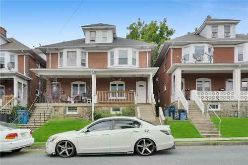 1225 Russell Ave, Fountain Hill, PA, 18015-4011 | Card Image