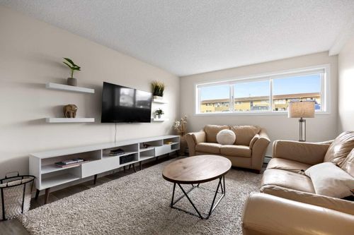 215-101 Big Hill Way Se, Airdrie, AB, T4A1Z7 | Card Image