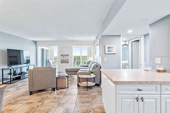 APT-508 - 10216 Regal Dr, Condo with 2 bedrooms, 2 bathrooms and null parking in LARGO FL | Image 4