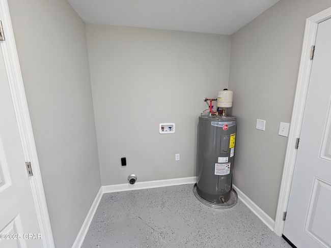 906 Kentucky Ave, House other with 3 bedrooms, 2 bathrooms and null parking in Lynn Haven FL | Image 9