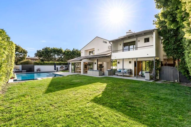 314 S Nardo Ave, House other with 5 bedrooms, 5 bathrooms and 5 parking in Solana Beach CA | Image 13