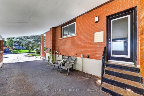 7 Cardill Cres, Waterloo, ON, N2L3Y7 | Card Image