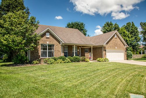 748 Eureka Dr, Versailles, KY, 40383-1933 | Card Image