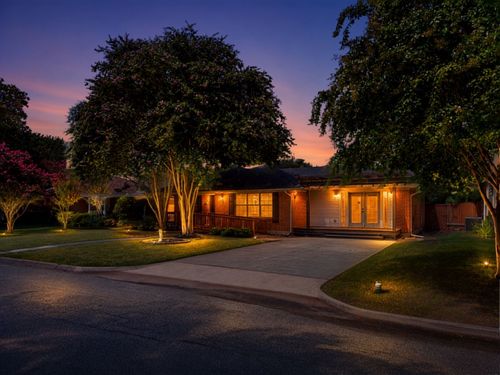 909 Finch Ave, Mckinney, TX, 75069-3109 | Card Image