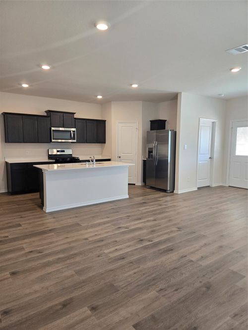 729 Lantana Ln, Pilot Point, TX, 76258-3403 | Card Image