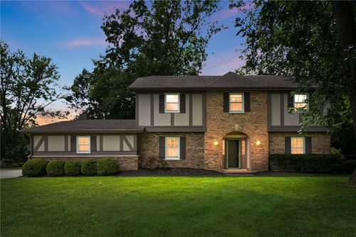 316 Beacon Court, Washington Twp, OH, 45458 | Card Image