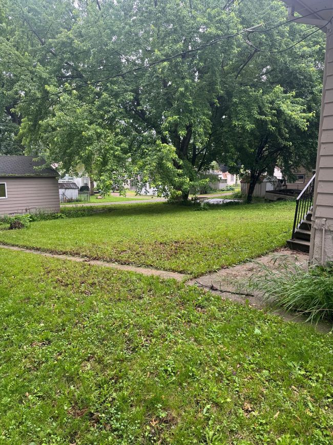 611 Ulstad Ave, House other with 2 bedrooms, 2 bathrooms and null parking in Albert Lea MN | Image 13
