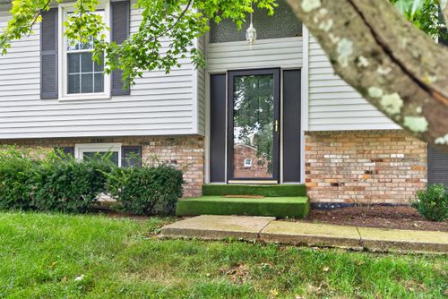 4013 Elora Ln, Lexington, KY, 40515-4645 | Card Image