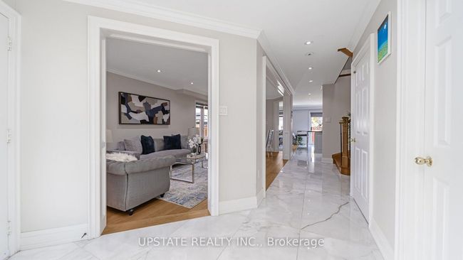 6 Mannel Cres, House other with 6 bedrooms, 4 bathrooms and 4 parking in Brampton ON | Image 8