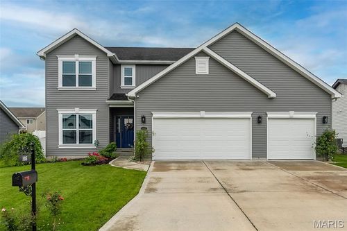 105 River Rock Dr, Moscow Mills, MO, 63362-1816 | Card Image