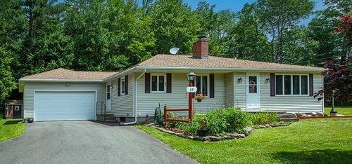 49 S Main St, Goshen, MA, 01032-9614 | Card Image