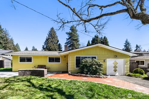 24119 78th Pl W, Edmonds, WA, 98026-9111 | Card Image
