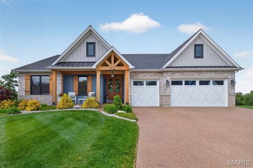 507 Stonewolf Creek Dr, Wentzville, MO, 63385-4353 | Card Image