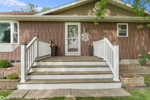 103 Front Street, Morning Sun, IA, 52640 | Card Image