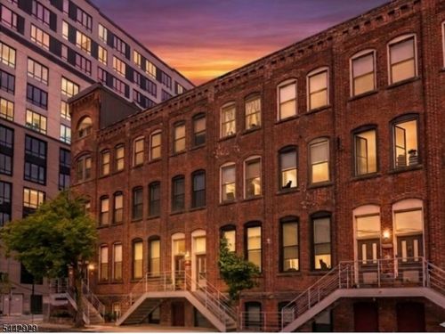105-54 Mcwhorter St, Newark, NJ, 07105-1413 | Card Image