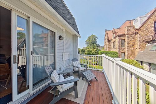 5a-364 Bellevue Ave, Newport, RI, 02840-3581 | Card Image