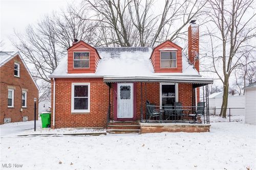 355 E 257th St, Euclid, OH, 44132-1049 | Card Image