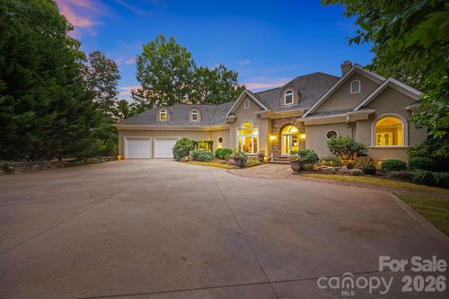 2161 Windy Oaks Rd, Fort Mill, SC, 29708-9256 | Card Image
