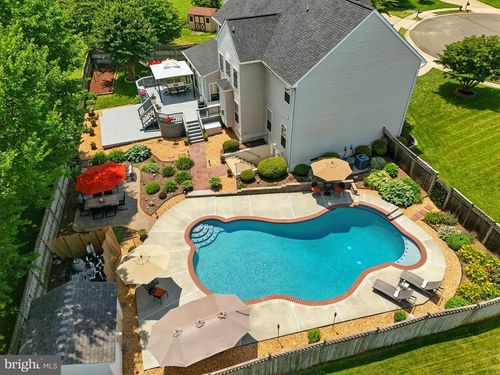 235 Fox Chase St, Warrenton, VA, 20186-2370 | Card Image