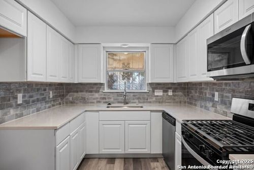 4143 Freestone St, San Antonio, TX, 78222-4839 | Card Image