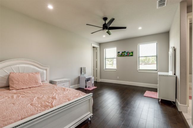 7281 Waters Edge Dr, House other with 5 bedrooms, 4 bathrooms and null parking in The Colony TX | Image 28