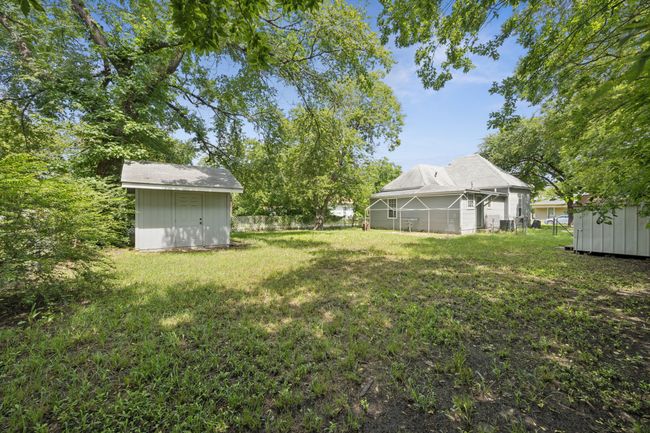 1000 E Brin St, House other with 2 bedrooms, 1 bathrooms and null parking in Terrell TX | Image 24