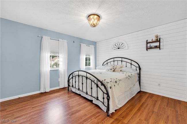 PRIMARY BEDROOM SUITE | Image 16