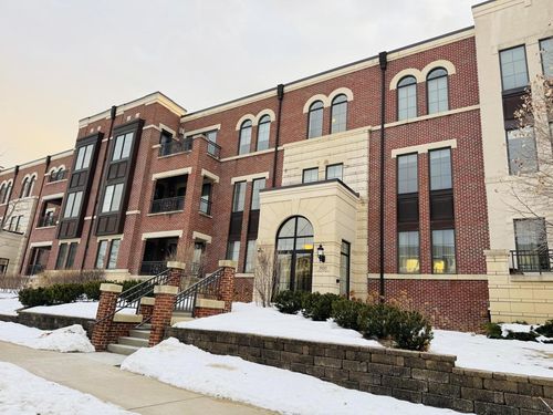 204-19185 Thomson Drive, Brookfield, WI, 53045 | Card Image