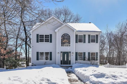 12 Scotland Heights Rd, Haverhill, MA, 01832-8616 | Card Image
