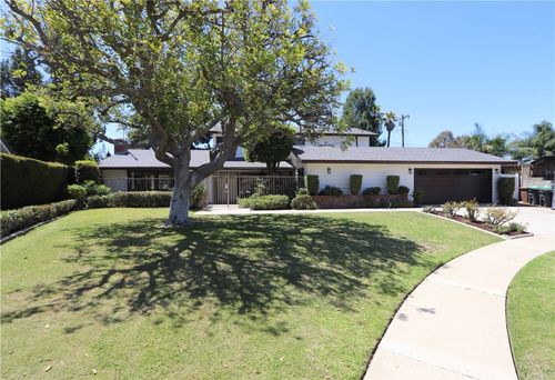 2706 Madonna Dr, Fullerton, CA, 92835-1828 | Card Image