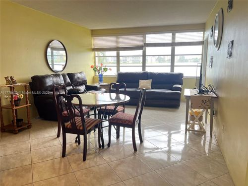 apt-516-18555 Ne 14th Ave, Miami, FL, 33179-4872 | Card Image