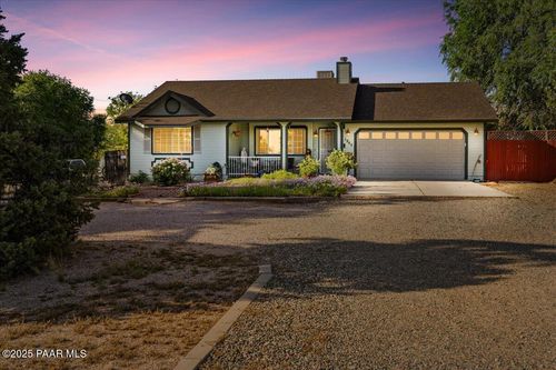 1945 E Road 2 S, Chino Valley, AZ, 86323-6488 | Card Image