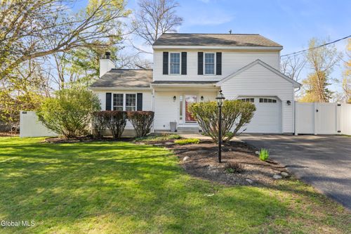 41 Covington Avenue, Colonie, NY, 12304 | Card Image