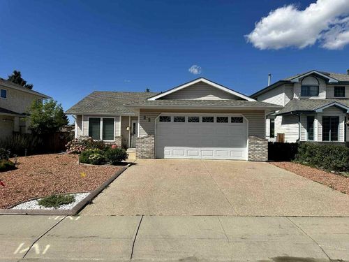 22 Ansett Cres, Red Deer, AB, T4R2L9 | Card Image