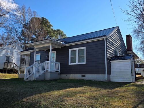 2105 Willow St, South Boston, VA, 24592-3526 | Card Image