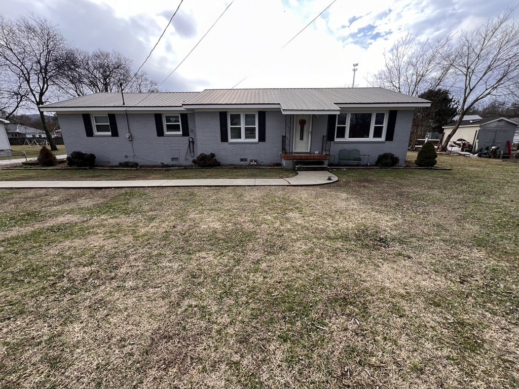 College St, Cowan, TN 37318
