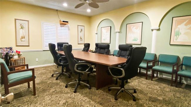 402 Grove Isle Cir, Condo with 2 bedrooms, 2 bathrooms and null parking in Vero Beach FL | Image 38
