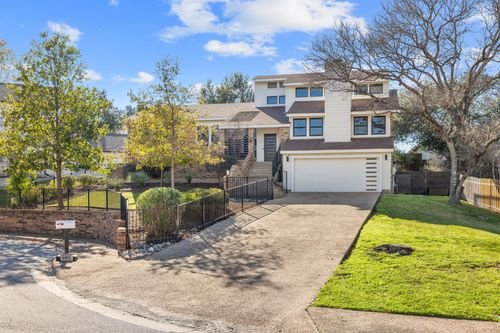 8404 Hub Cv, Austin, TX, 78759-8020 | Card Image