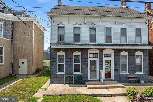 2-37 S Chestnut St, BOYERTOWN, PA, 19512-1508 | Card Image