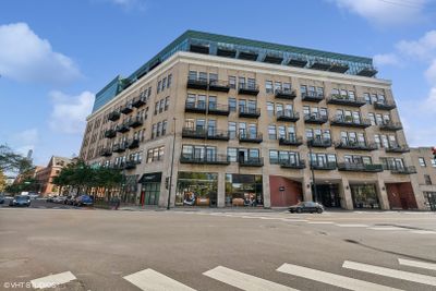 603 - 1645 W Ogden Avenue, Condo with 1 bedrooms, 1 bathrooms and 2 parking in Chicago IL | Image 2