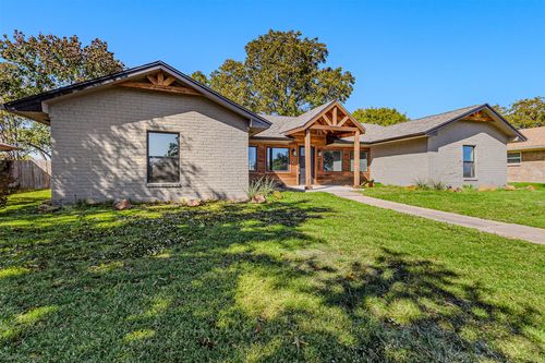 1301 Pecan Valley Dr, Garland, TX, 75043-1644 | Card Image