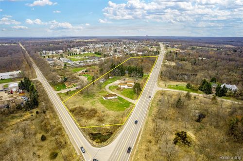 10655 Dixie Hwy, Springfld Twp, MI, 48350-1125 | Card Image