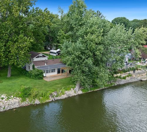 2811 S Brooks Island Rd, Oregon, IL, 61061-9687 | Card Image