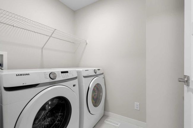 427 Lucas Blvd Nw, House other with 3 bedrooms, 3 bathrooms and 2 parking in Calgary AB | Image 27
