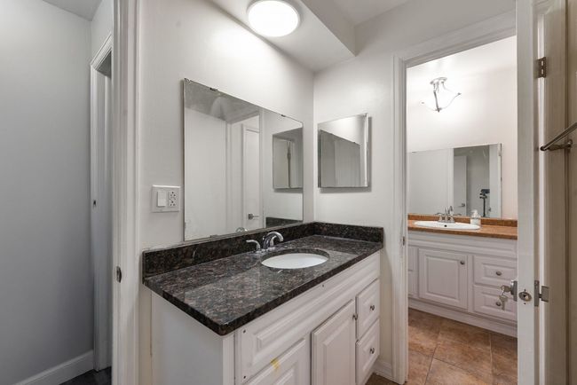APT-102 - 5300 Carriageway Dr, Condo with 2 bedrooms, 1 bathrooms and 2 parking in Rolling Meadows IL | Image 12
