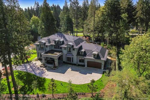 2923 Woodcrest Pl, Surrey, BC, V4P2K8 | Card Image