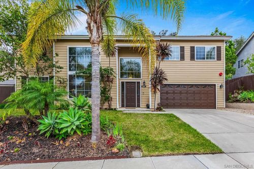 2061 Vintage Pl, Escondido, CA, 92027-1200 | Card Image