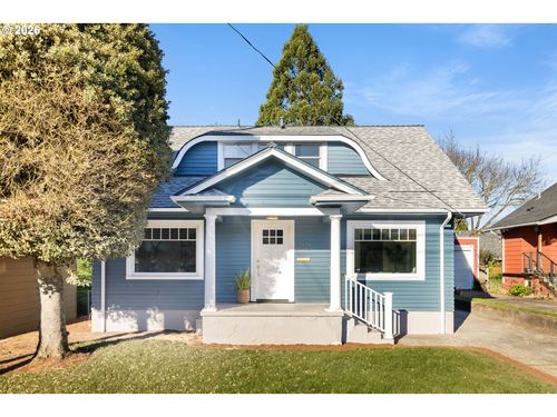 3925 Se Franklin St, Portland, OR, 97202-1738 | Card Image